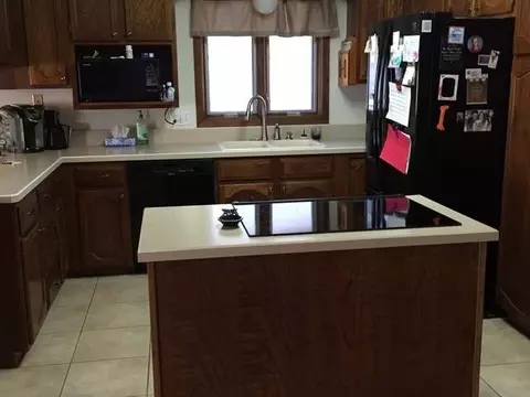 227 Estevan Dr, Bismarck, ND 58503 photo 3