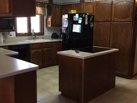 227 Estevan Dr, Bismarck, ND 58503 photo 4