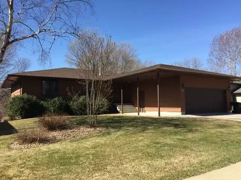 227 Estevan Dr, Bismarck, ND 58503 photo 16
