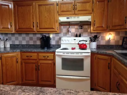 700 3rd St NW, Beulah, ND 58523 photo 6