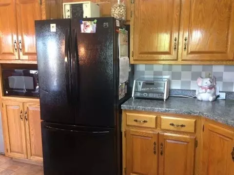 700 3rd St NW, Beulah, ND 58523 photo 5