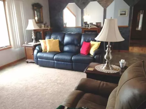 700 3rd St NW, Beulah, ND 58523 photo 3