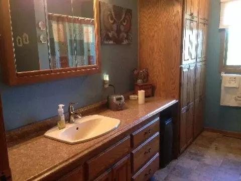 700 3rd St NW, Beulah, ND 58523 photo 9