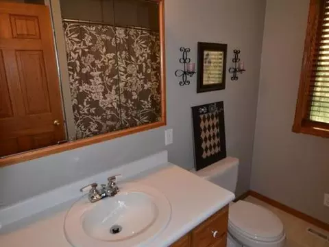 5736 Lariat Lp, Bismarck, ND 58503 photo 13