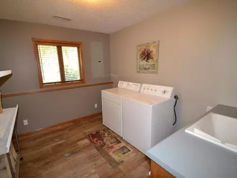 5736 Lariat Lp, Bismarck, ND 58503 photo 19