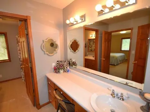 5736 Lariat Lp, Bismarck, ND 58503 photo 9