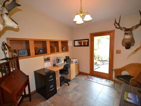 5736 Lariat Lp, Bismarck, ND 58503 photo 17