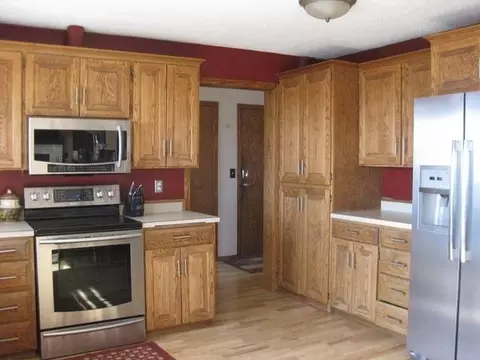 3243 Crocus Ave, Bismarck, ND 58501 photo 3