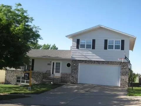 3243 Crocus Ave, Bismarck, ND 58501 photo 1