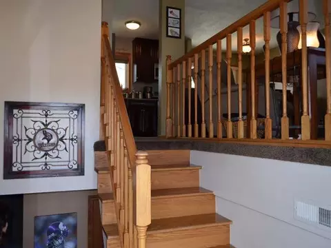 1125 Chestnut Ln, Beulah, ND 58523 photo 7