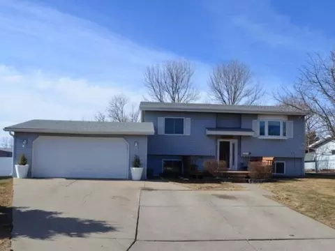 1125 Chestnut Ln, Beulah, ND 58523 photo 17