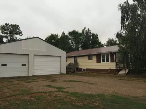 267 4th Ave E, Halliday, ND 58636 photo 2