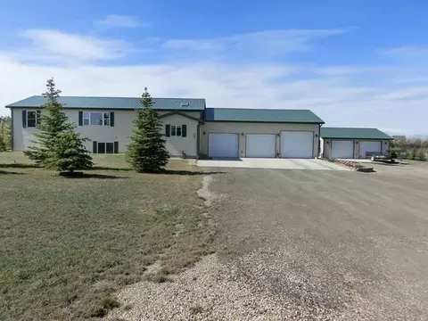 3300 Susan Dr, Bismarck, ND 58504 photo 1