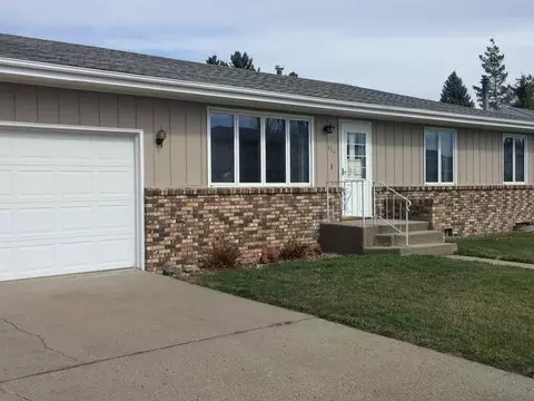 114 Interstate Ave E, Bismarck, ND 58501 photo 6