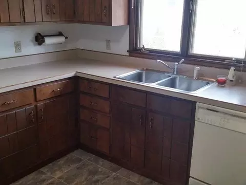 114 Interstate Ave E, Bismarck, ND 58501 photo 11