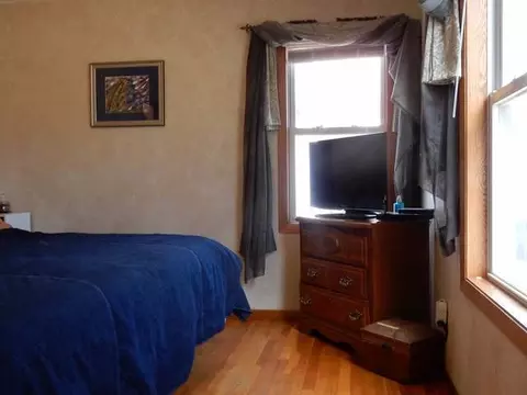910 Crescent, Bismarck, ND 58501 photo 6