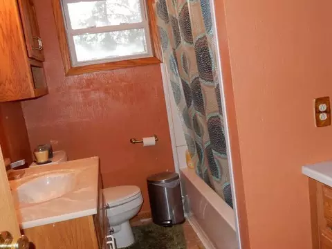 910 Crescent, Bismarck, ND 58501 photo 9