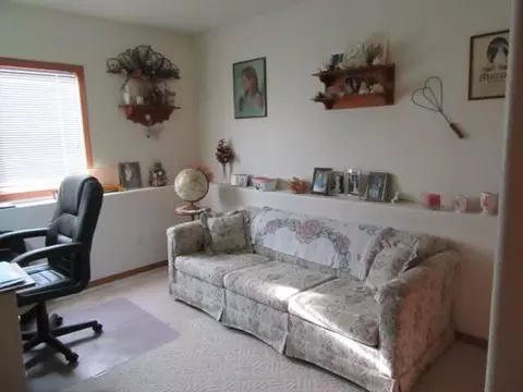 4017 36 Ave NW, Mandan, ND 58554 photo 9