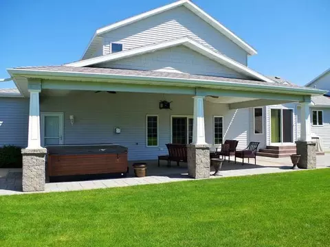 4813 Harbor Trl SE, Mandan, ND 58554 photo 3