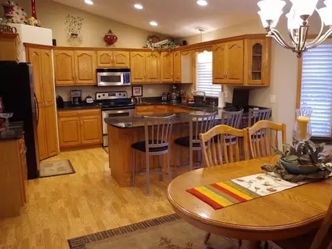 4813 Harbor Trl SE, Mandan, ND 58554 photo 40