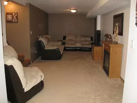 1308 Johns Dr NE, Mandan, ND 58554 photo 12
