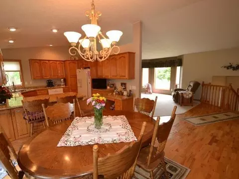4722 Pintail Loop SE, Mandan, ND 58554 photo 3