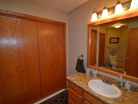 4722 Pintail Loop SE, Mandan, ND 58554 photo 10