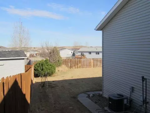 4649 Kost Dr, Bismarck, ND 58503 photo 17
