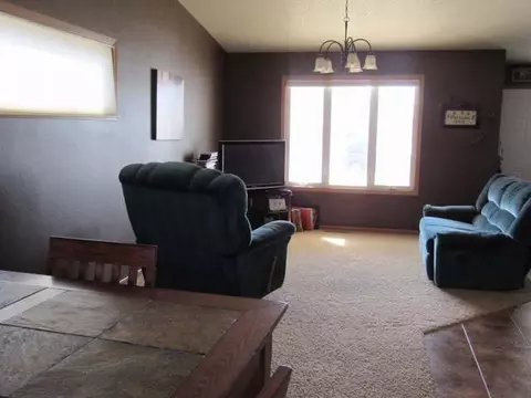 4649 Kost Dr, Bismarck, ND 58503 photo 3