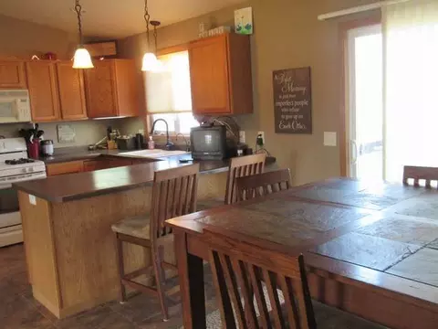 4649 Kost Dr, Bismarck, ND 58503 photo 5