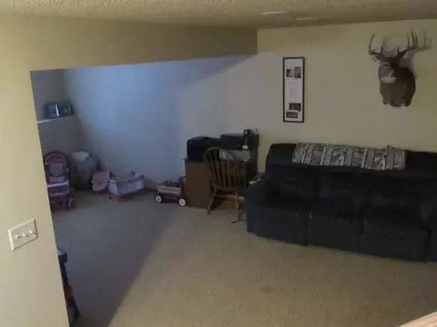 4649 Kost Dr, Bismarck, ND 58503 photo 11