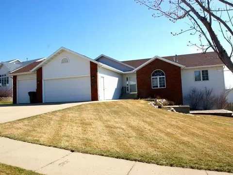 2615 Sharps Lp, Bismarck, ND 58503 photo 1