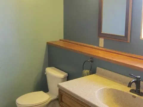 2375 Harmon Ln N, Mandan, ND 58554 photo 9