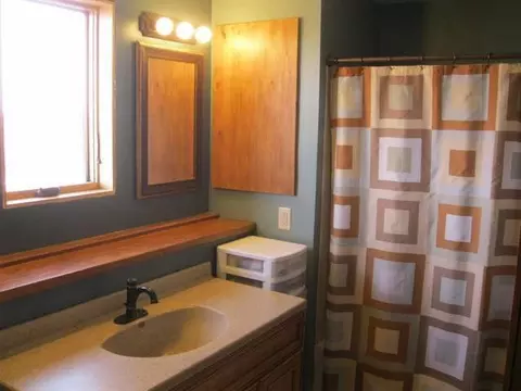 2375 Harmon Ln N, Mandan, ND 58554 photo 7