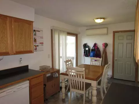 222 Crown Butte Dr, Mandan, ND 58554 photo 5