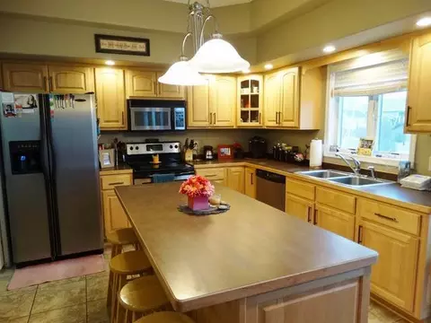 3407 Bay Shore Bnd SE, Mandan, ND 58554 photo 2
