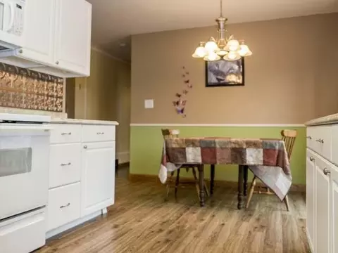1813 D Ave E, Bismarck, ND 58501 photo 4