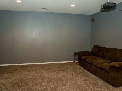 1813 D Ave E, Bismarck, ND 58501 photo 14