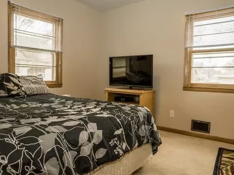 1813 D Ave E, Bismarck, ND 58501 photo 8