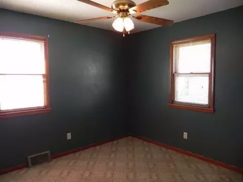 2512 Rosser Ave E, Bismarck, ND 58501 photo 5