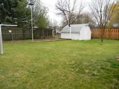 401 Easy St, Bismarck, ND 58504 photo 3