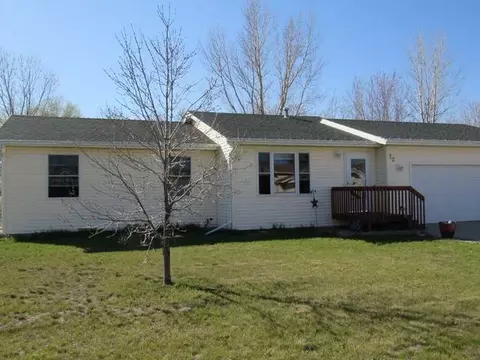 72 Weir Dr, Lincoln, ND 58504 photo 1