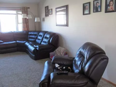 72 Weir Dr, Lincoln, ND 58504 photo 4
