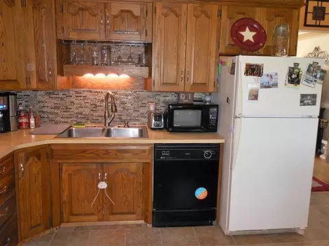 926 Riverview Ave, Bismarck, ND 58504 photo 17