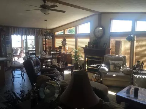 1818 N Valley Lp, Bismarck, ND 58503 photo 9