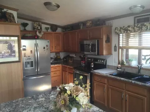 1818 N Valley Lp, Bismarck, ND 58503 photo 13