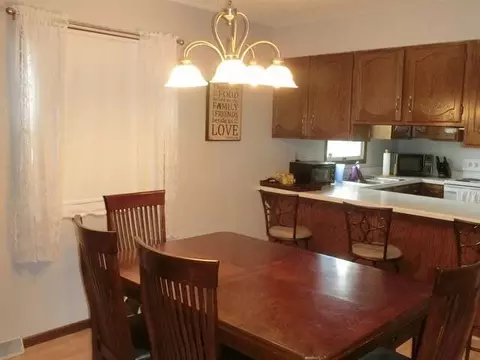 302 1st St S, Wilton, ND 58579 photo 6