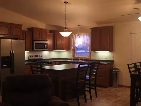 8915 Sage Dr, Bismarck, ND 58503 photo 9