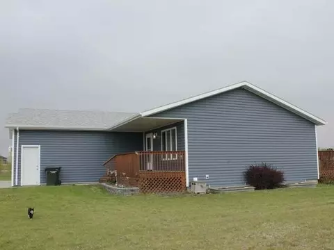 8915 Sage Dr, Bismarck, ND 58503 photo 29