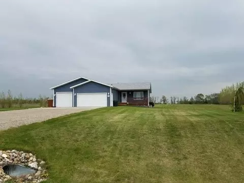 8915 Sage Dr, Bismarck, ND 58503 photo 24